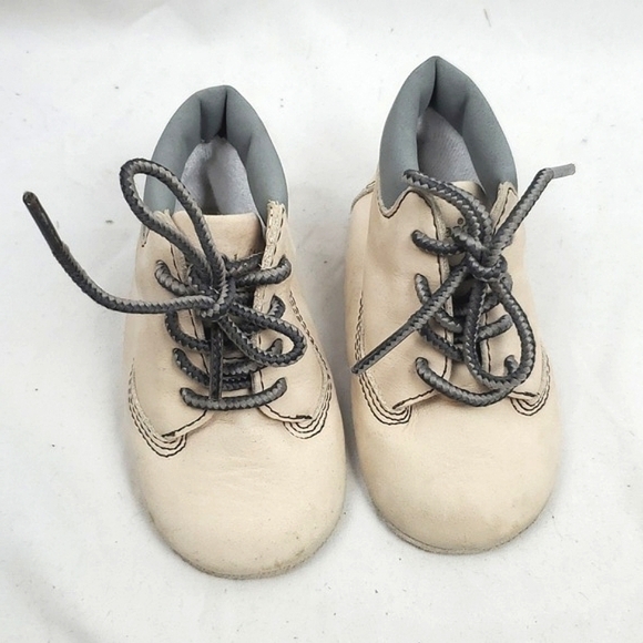 Timberland Genuine Leather Crib Shoes - Picture 2 of 8